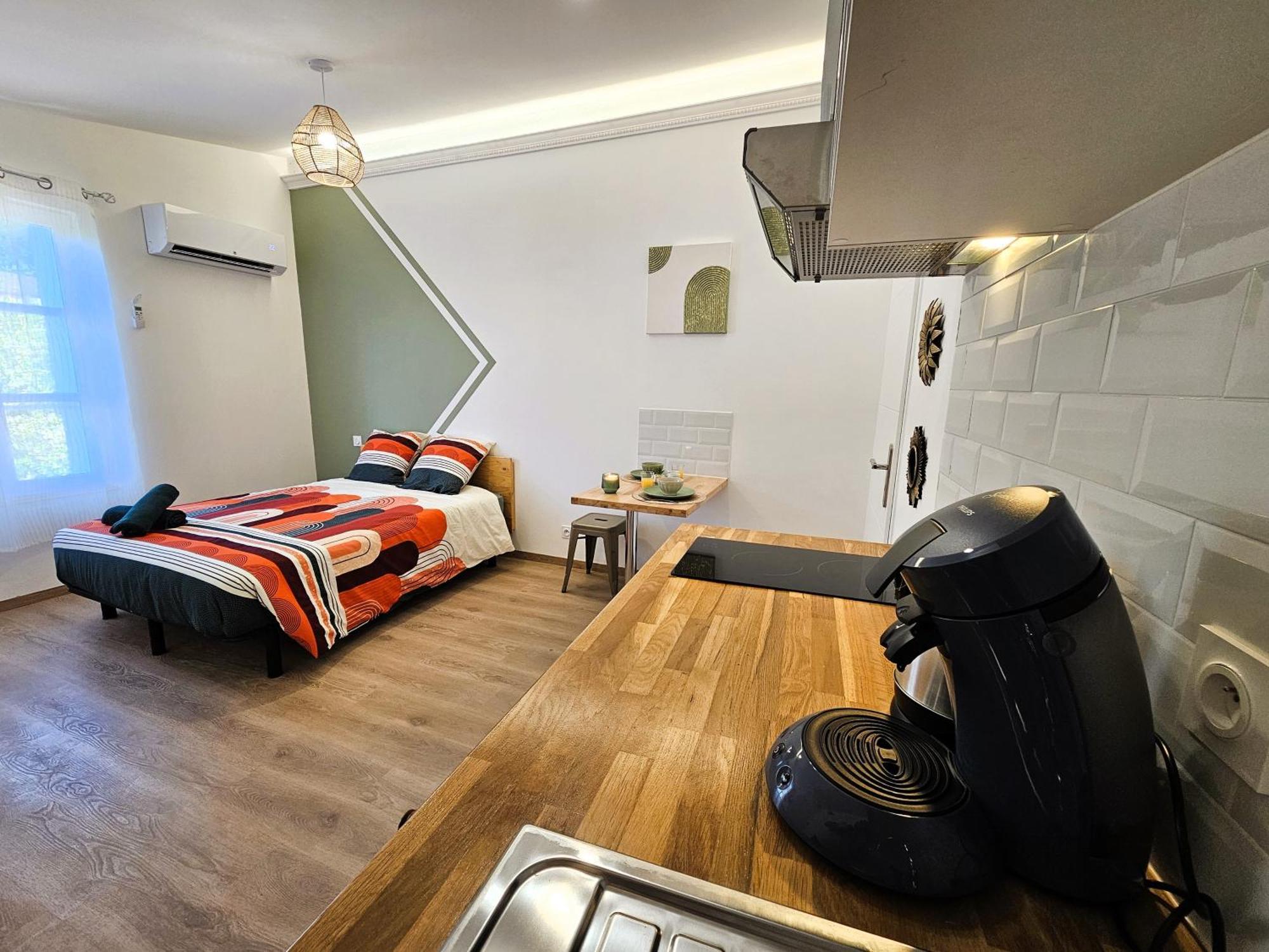 Tout Confort ! Ville, Climatisation, Parking, Wifi, Calme, Tv Carcassonne Exterior foto